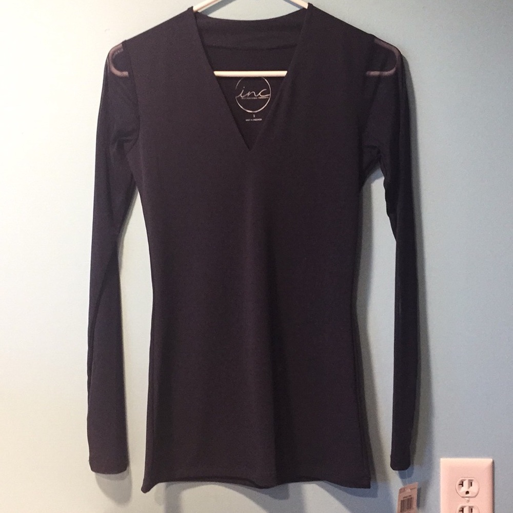 NWT INC Navy Woman’s top sz XS/S